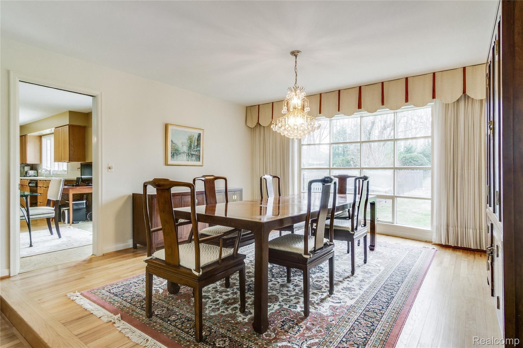 5381 Deep Wood Road Bloomfield Hills, MI 48302 - Photo 15 of 79 Interiors (8 of 45).jpg