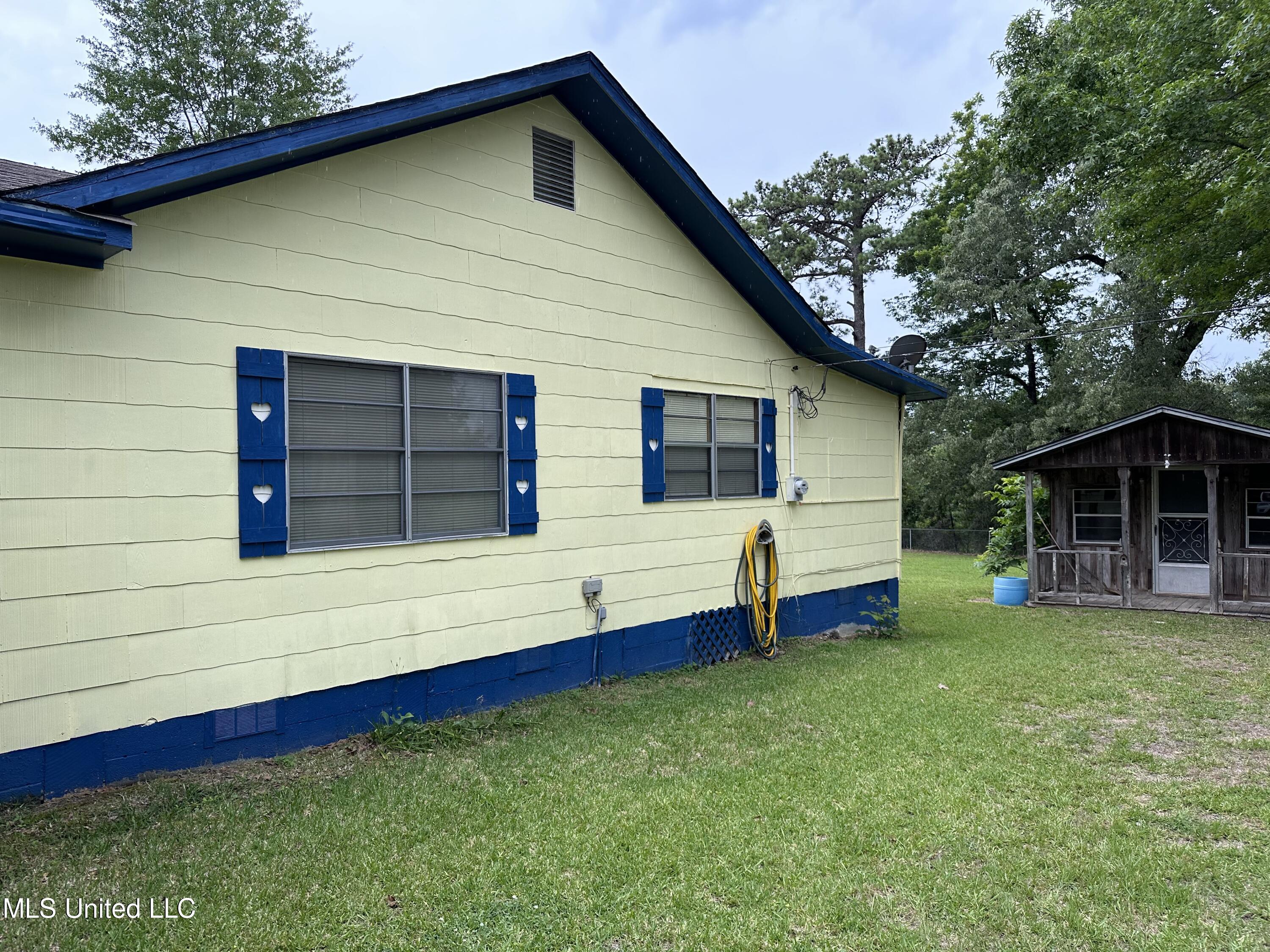 6813 Terry Road Byram, MS 39170 - Photo 21 of 35 IMG_4048