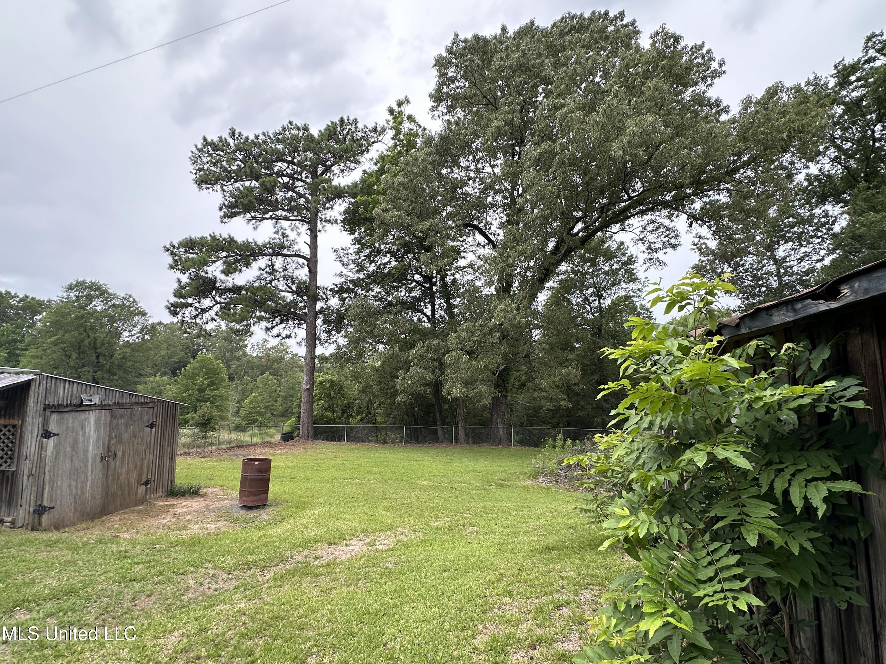 6813 Terry Road Byram, MS 39170 - Photo 25 of 35 IMG_4052