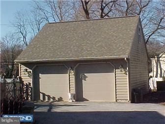 28 Ann Road Broomall, PA 19008 - Photo 3 of 9 Gallery Image 3