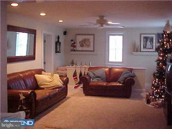 28 Ann Road Broomall, PA 19008 - Photo 5 of 9 Gallery Image 5