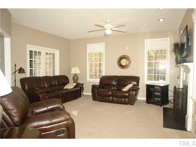 10000 Bradwell Court Raleigh, NC 27613 - Photo 8 of 25 Photo 8