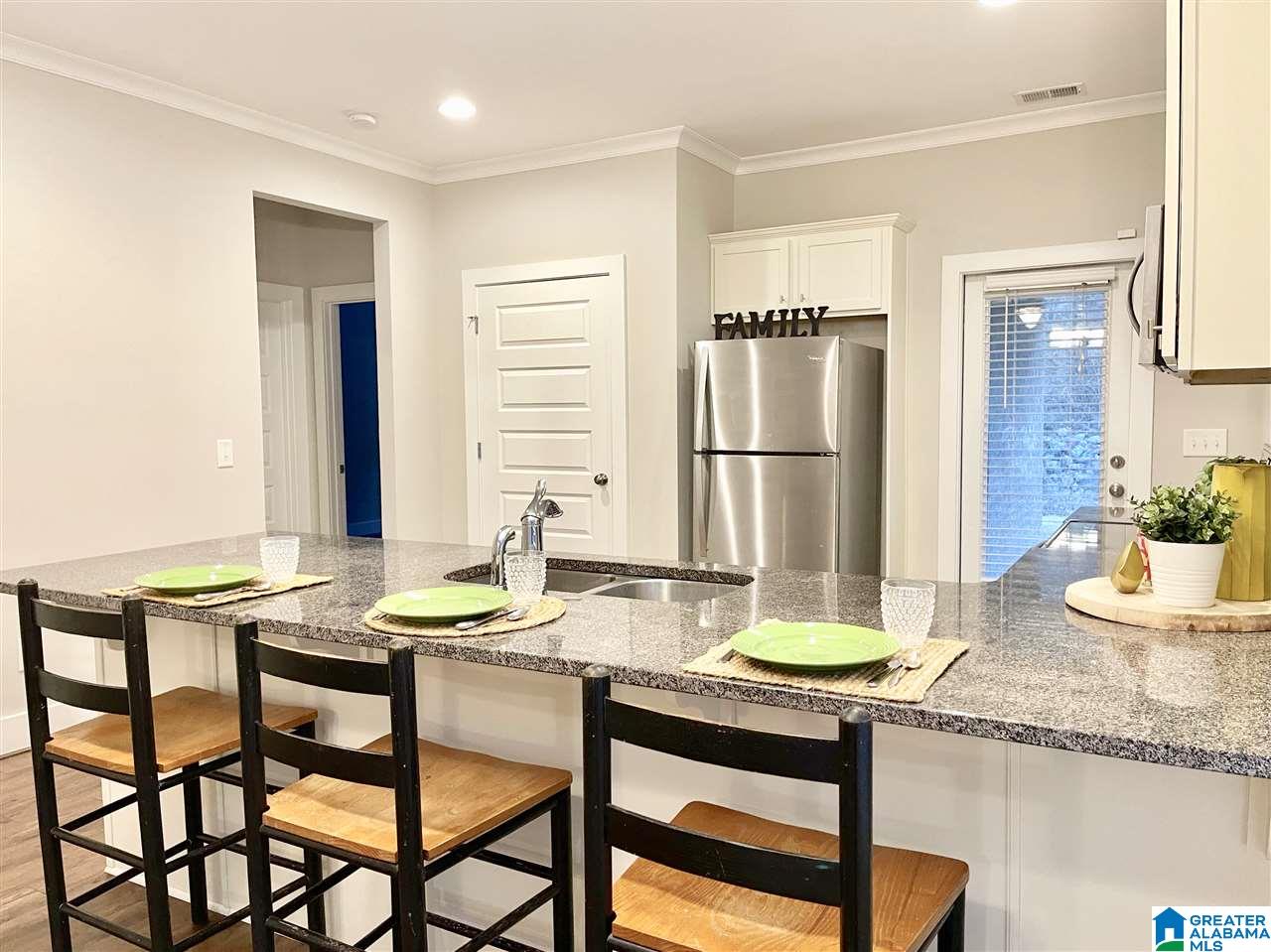 5536 Park Side Road Birmingham, AL 35244 - Photo 7 of 36