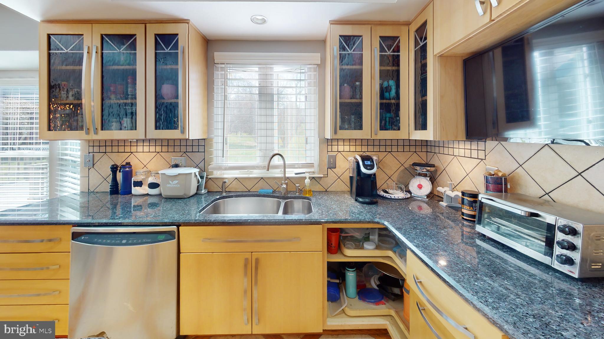 902 Cypress Point Circle Bowie, MD 20721 - Photo 15 of 86