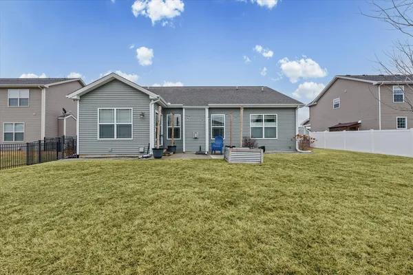 $449,900 | 312 London Way, Savoy, IL 61874