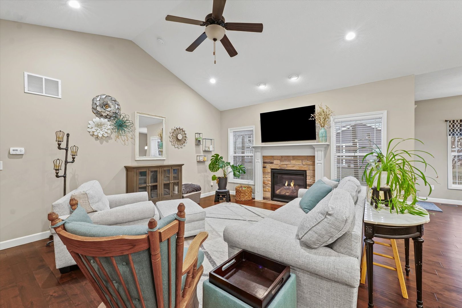 312 London Way Savoy, IL 61874 - Photo 8 of 33