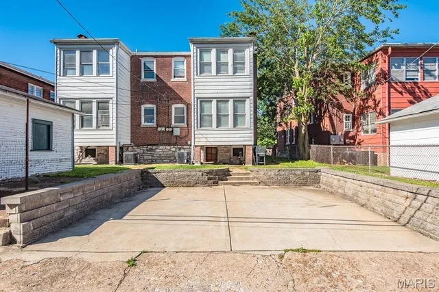 $1,495 | 3661 Wilmington Avenue, Unit 2F, St. Louis, MO 63116