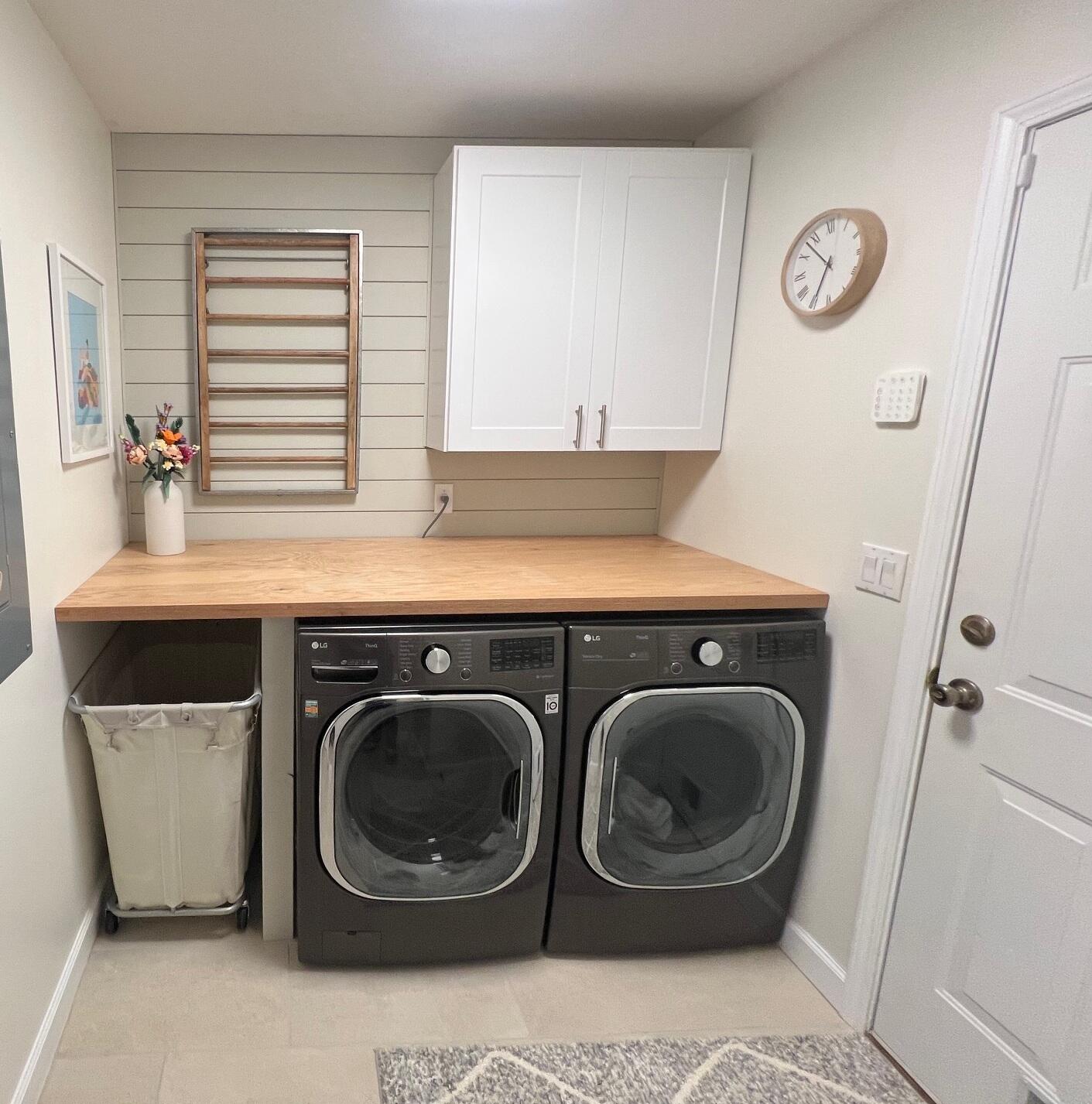 2718 Noah Jordan Road Navarre, FL 32566 - Photo 34 of 42 Laundry