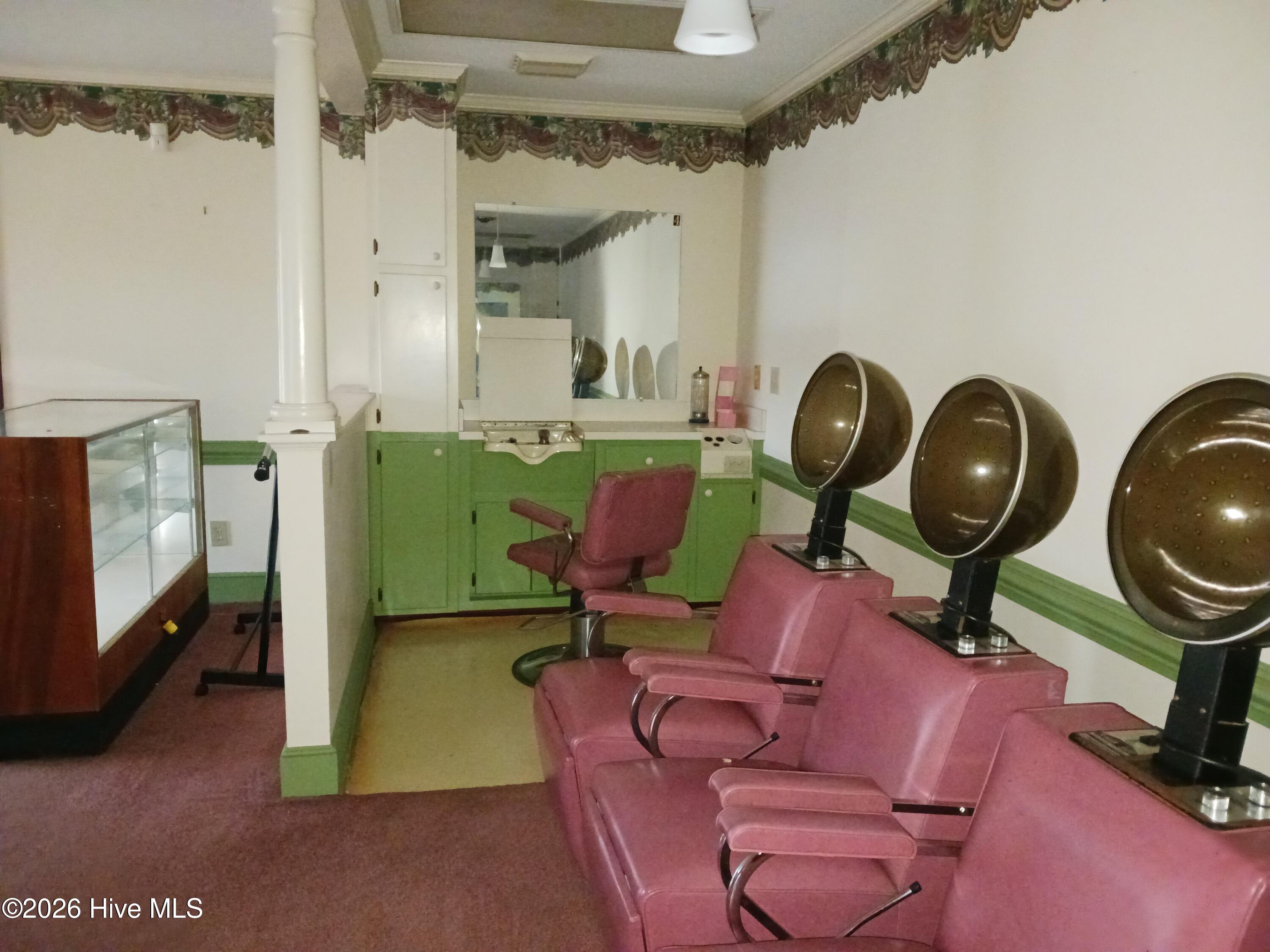 101 West Highland Avenue Kinston, NC 28501 - Photo 15 of 23 Commercial Building Interior