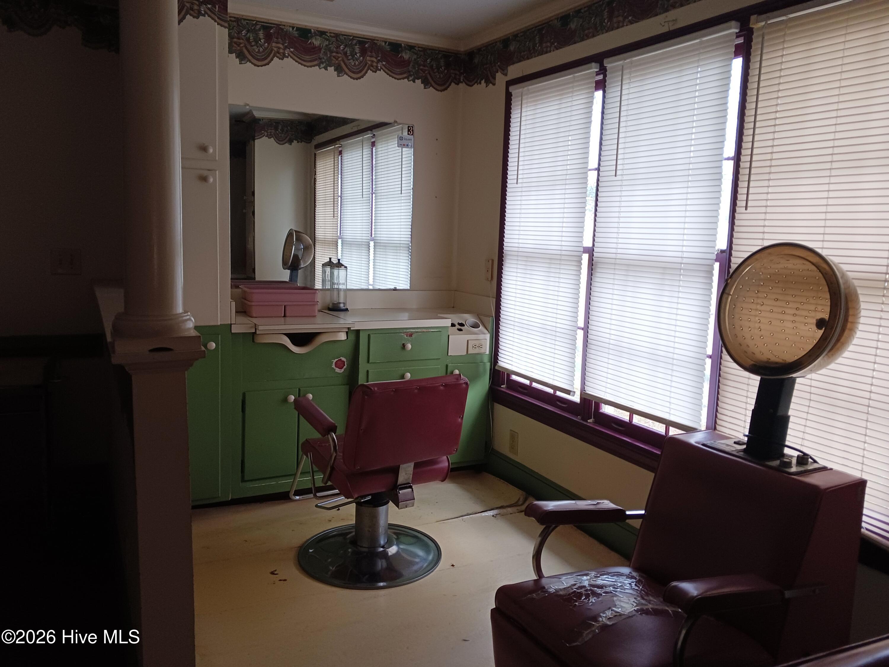 101 West Highland Avenue Kinston, NC 28501 - Photo 17 of 23 Commercial Building Interior