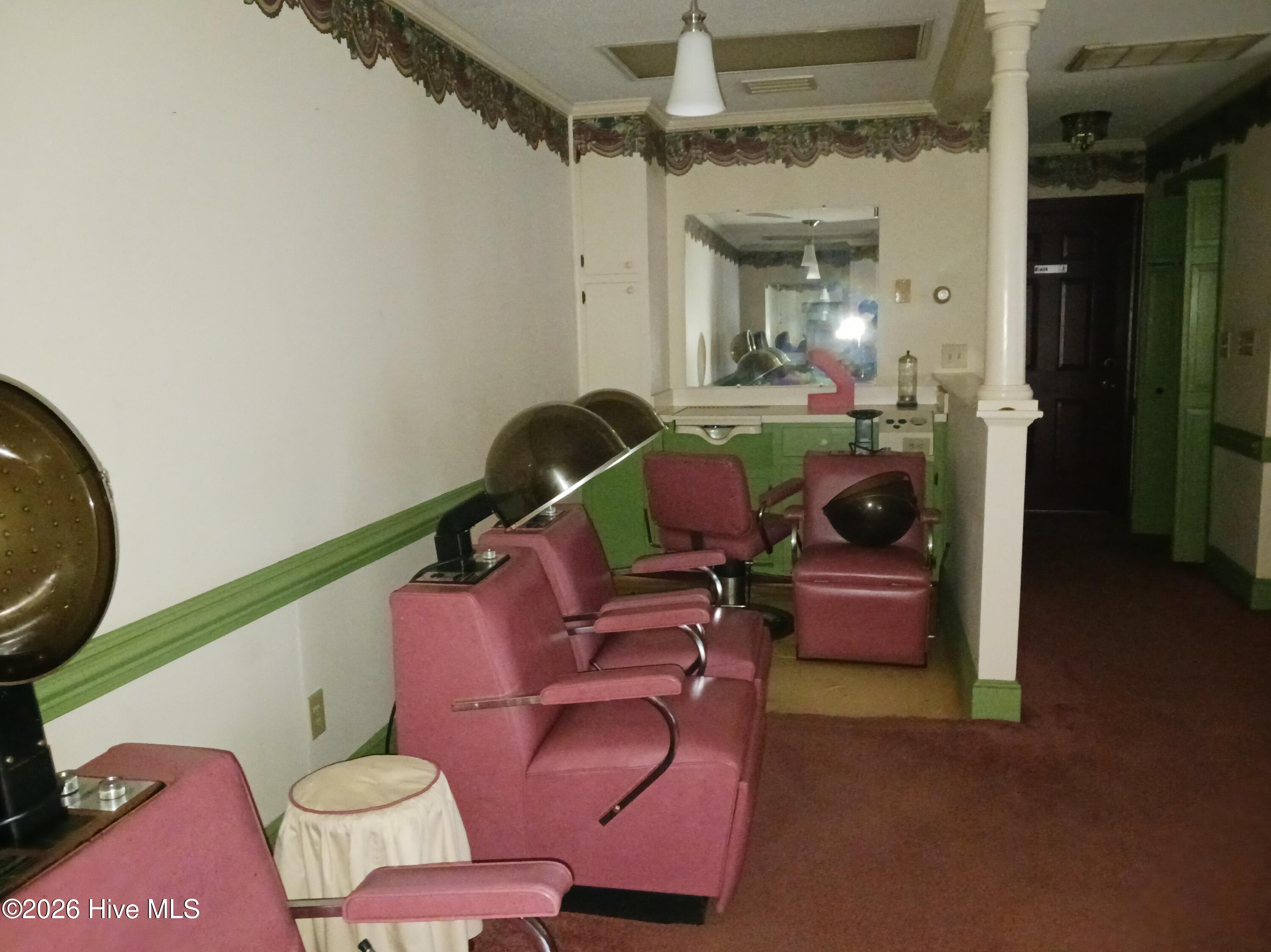 101 West Highland Avenue Kinston, NC 28501 - Photo 19 of 23 Commercial Building Interior