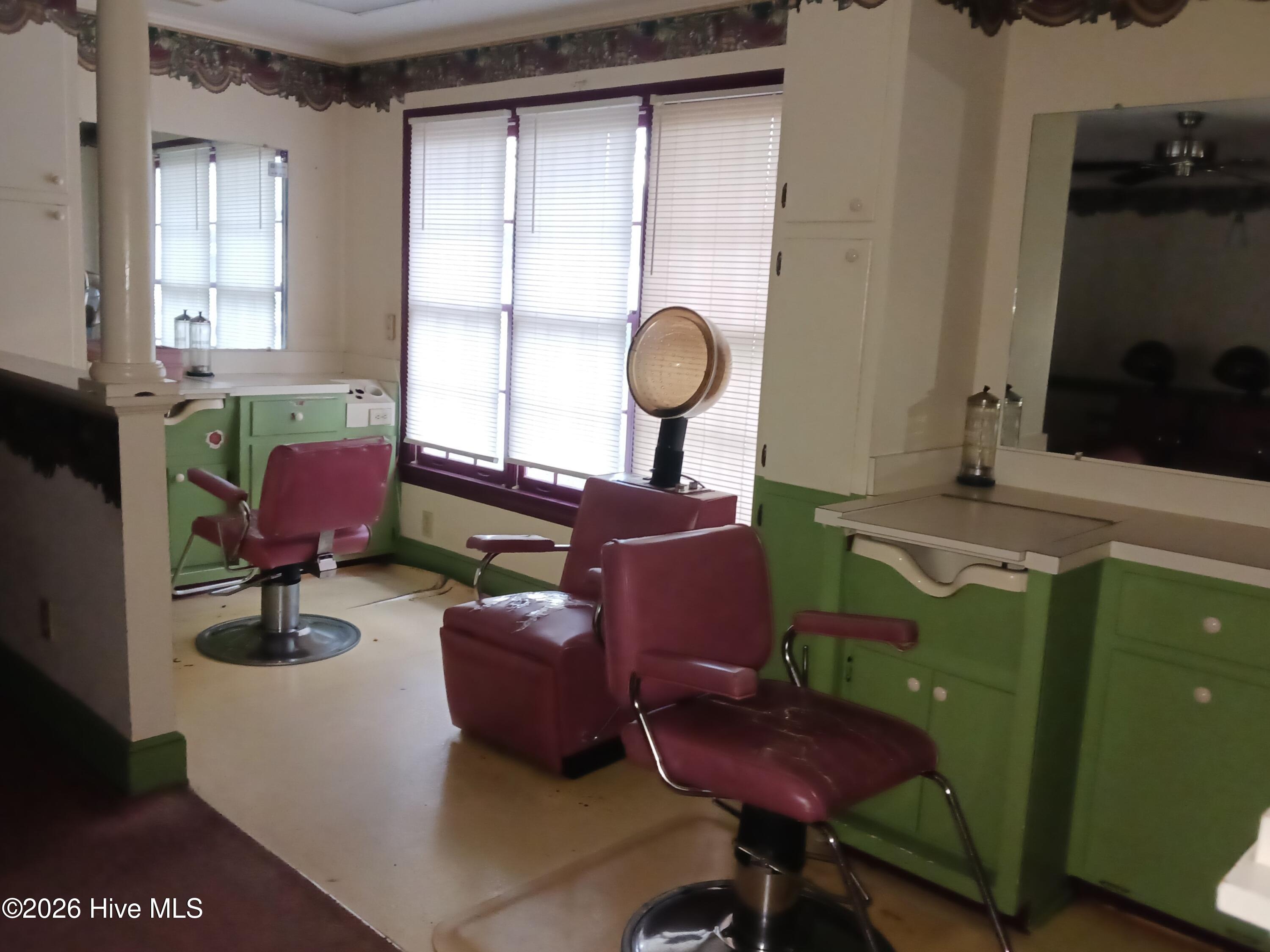 101 West Highland Avenue Kinston, NC 28501 - Photo 20 of 23 Commercial Building Interior