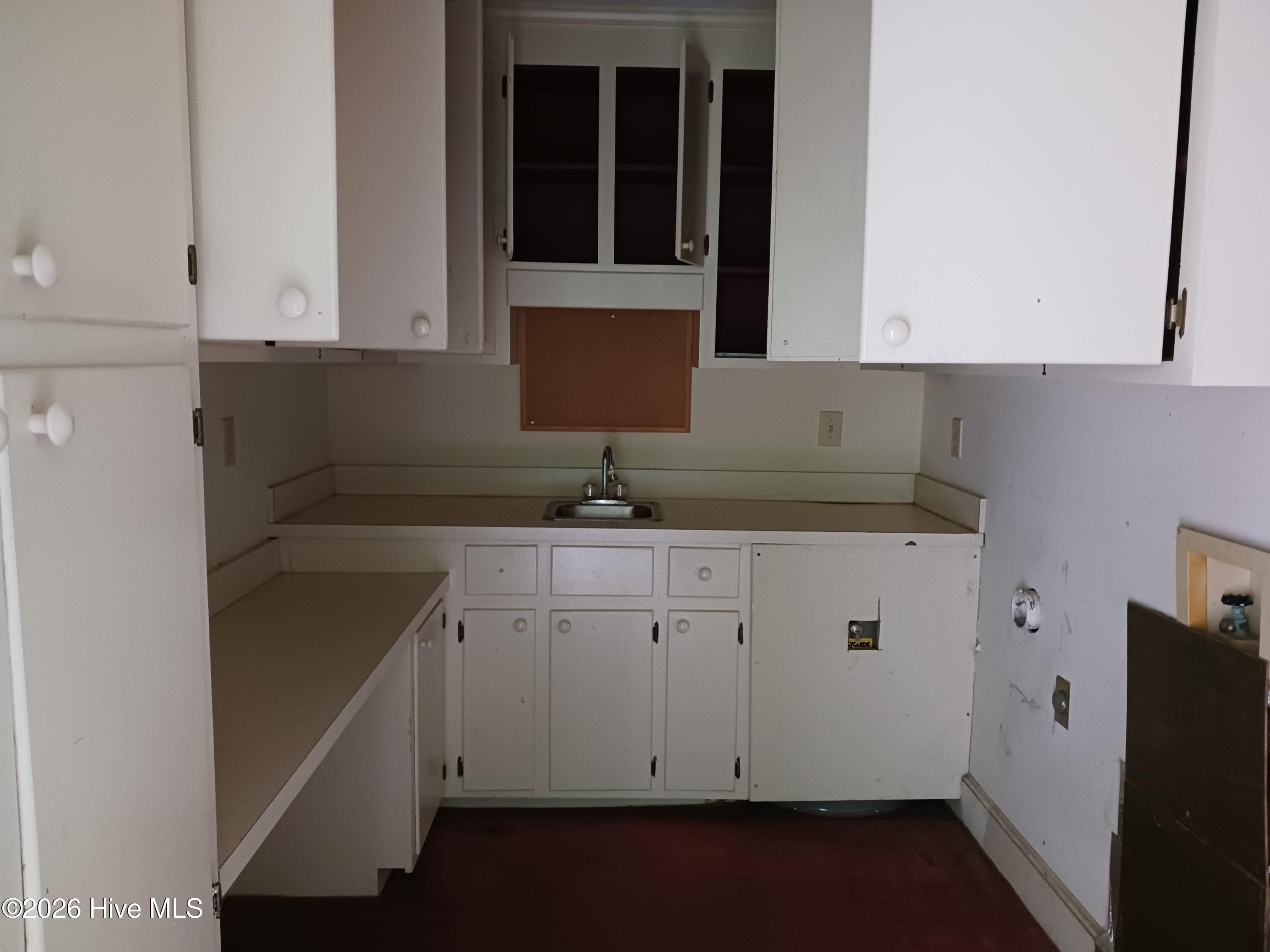 101 West Highland Avenue Kinston, NC 28501 - Photo 23 of 23 Commercial Building Interior