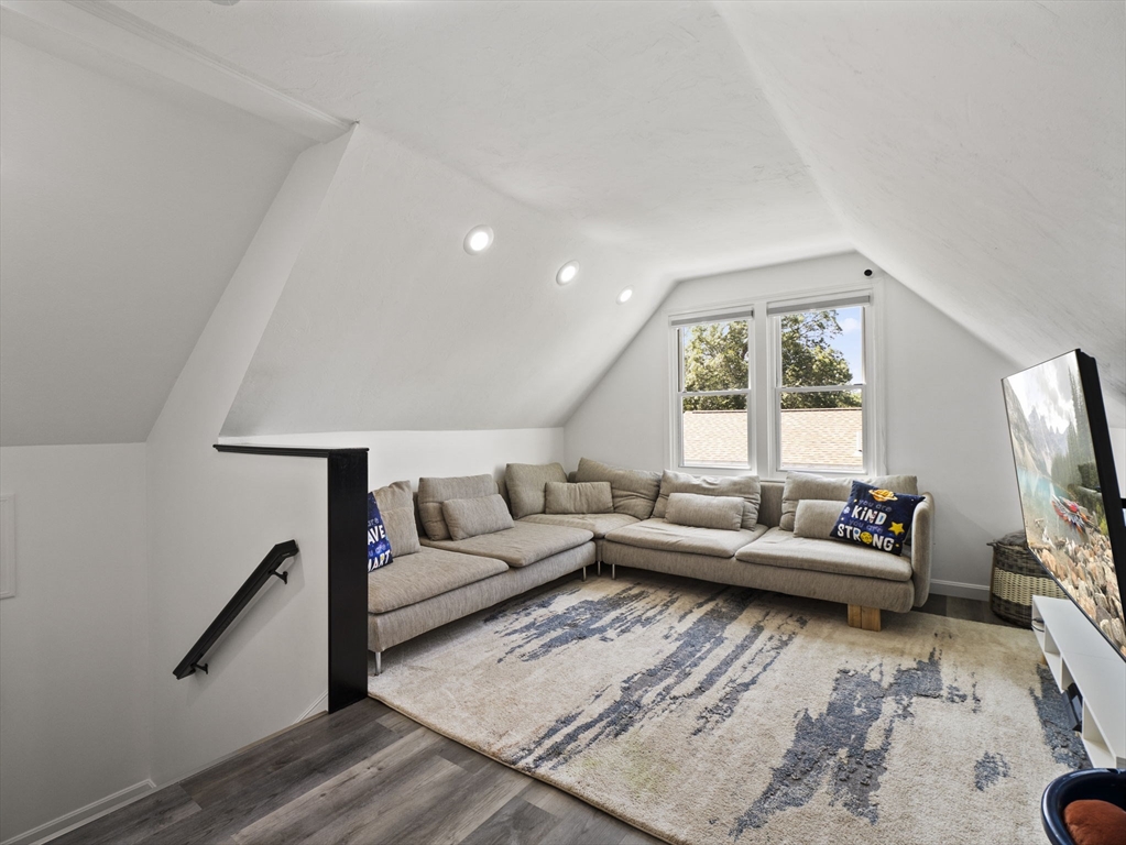 43 Oak Knoll Road Lowell, MA 01852 - Photo 23 of 42 Gallery Image 23