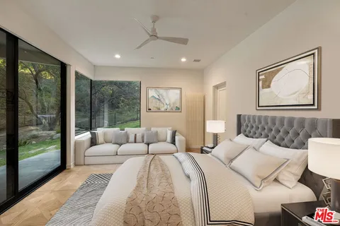 $5,395,000 | 28222 Via Acero, Malibu, CA 90265