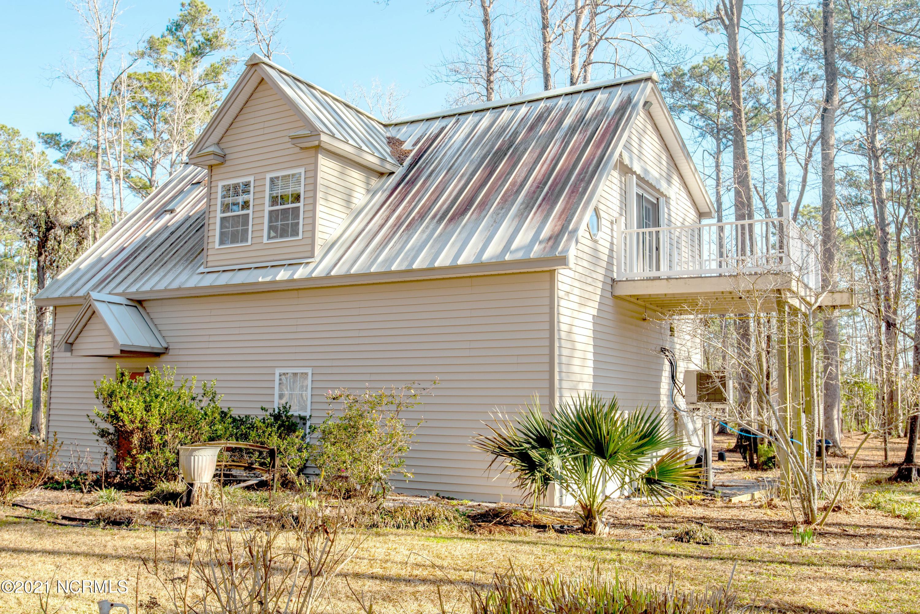 100 White Hall Road Arapahoe, NC 28510 - Photo 47 of 77 100 White Hall Road-20