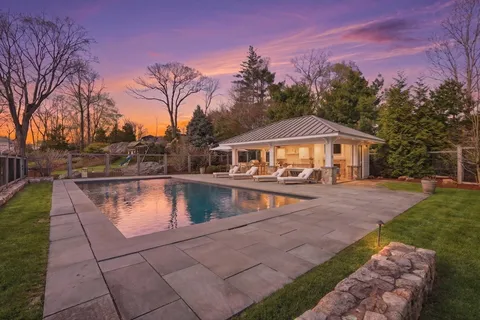 $4,500,000 | 5 Seal Cove Lane, Hingham, MA 02043