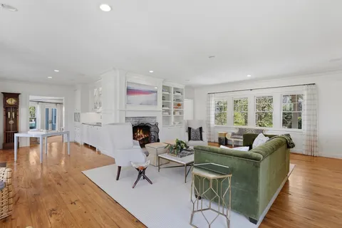 $4,500,000 | 5 Seal Cove Lane, Hingham, MA 02043