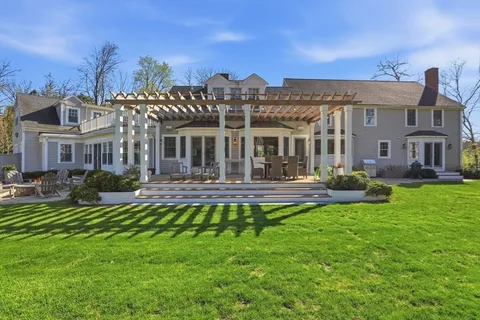 $4,500,000 | 5 Seal Cove Lane, Hingham, MA 02043