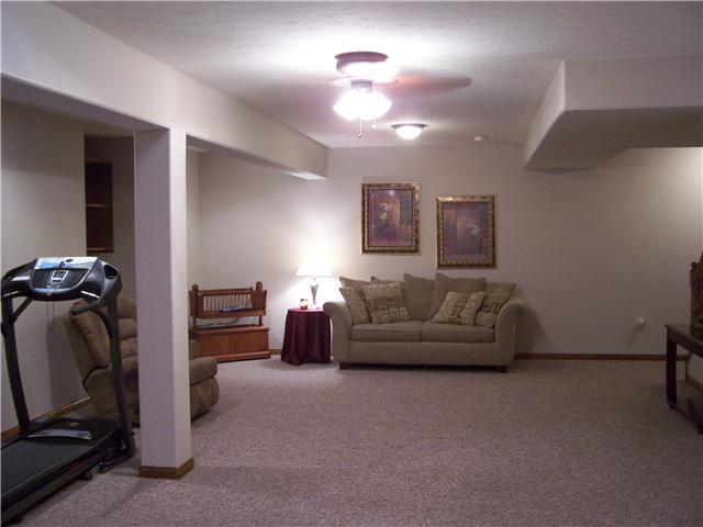 3828 Senour Road Indianapolis, IN 46239 - Photo 19 of 24 Gallery Image 19