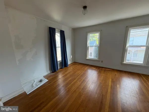 $1,200 | 50 East North Street, Unit 2, Waynesboro, PA 17268