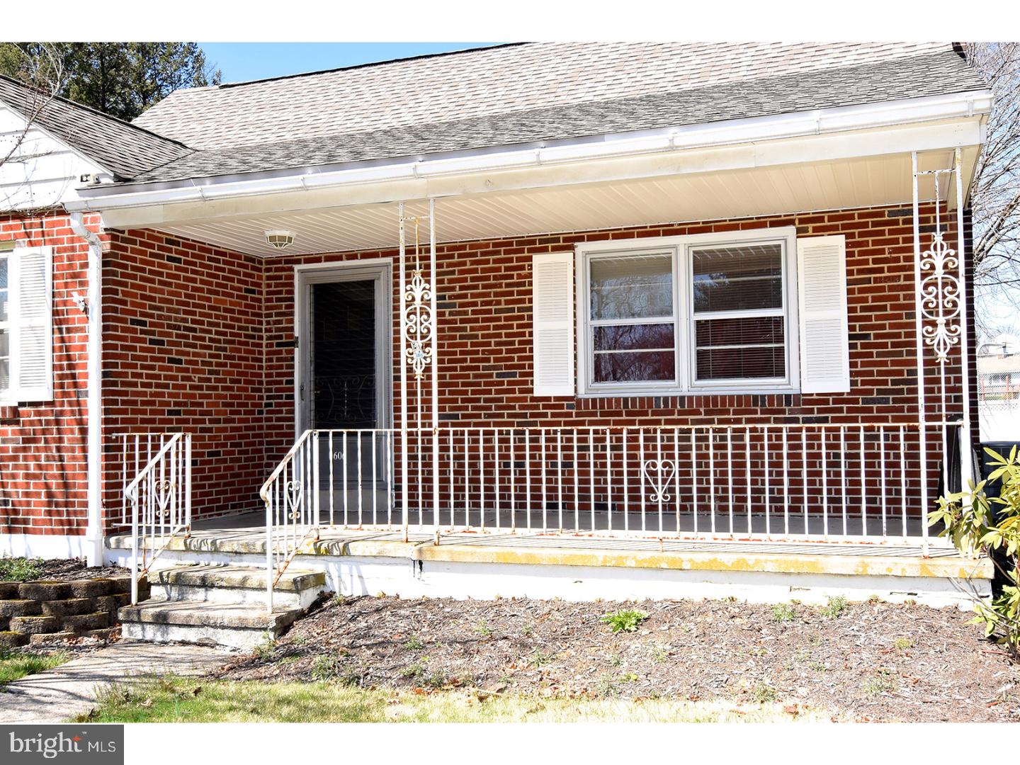 606 Clair Street Reading, PA 19607 - Photo 3 of 21 Porch