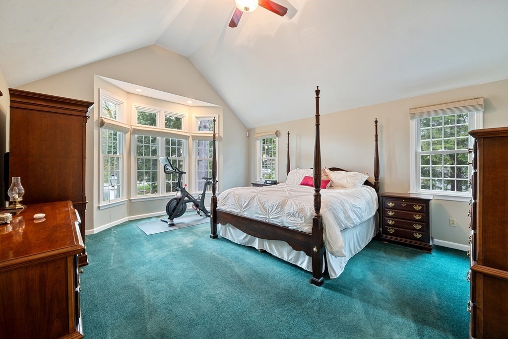 127 York Road Mansfield, MA 02048 - Photo 18 of 38 Gallery Image 18