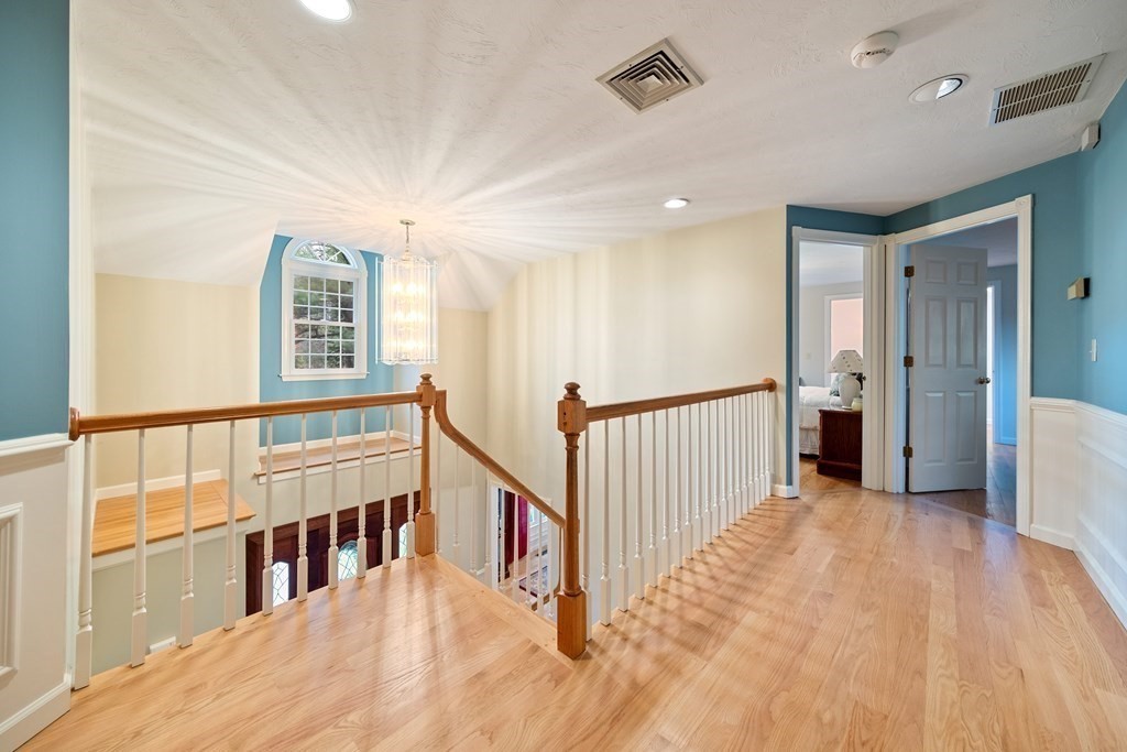 127 York Road Mansfield, MA 02048 - Photo 22 of 38 Gallery Image 22