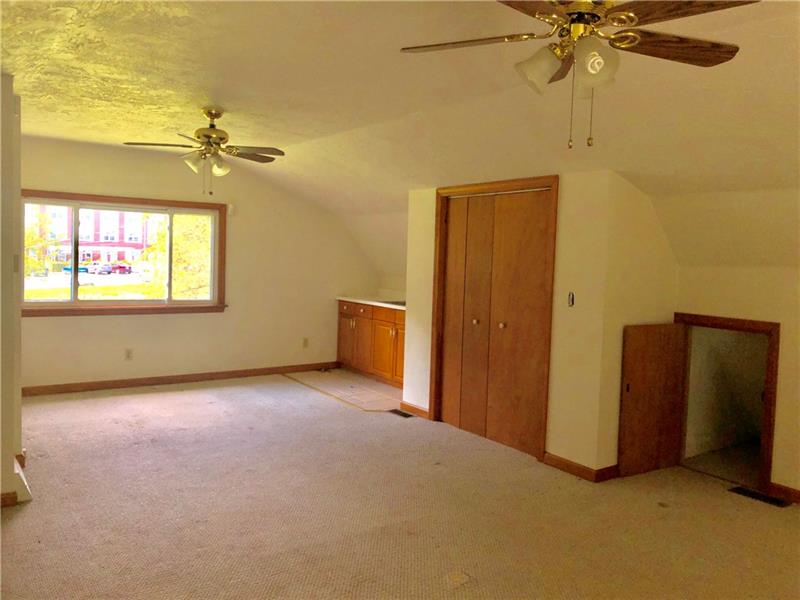 2952 Jacks Run Road White Oak, PA 15131 - Photo 7 of 8 Gallery Image 7