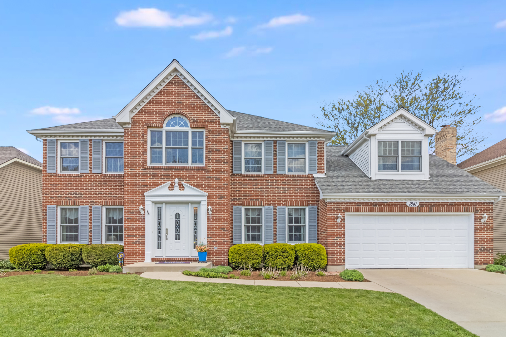 1841 Ranchview Drive Naperville, IL 60565 - Photo 1 of 26