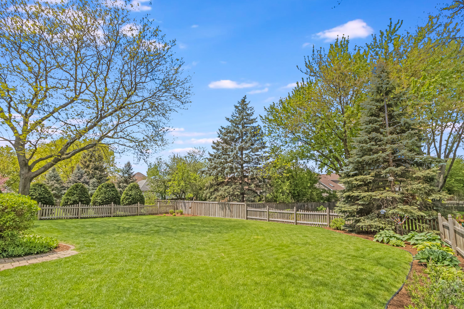1841 Ranchview Drive Naperville, IL 60565 - Photo 23 of 26