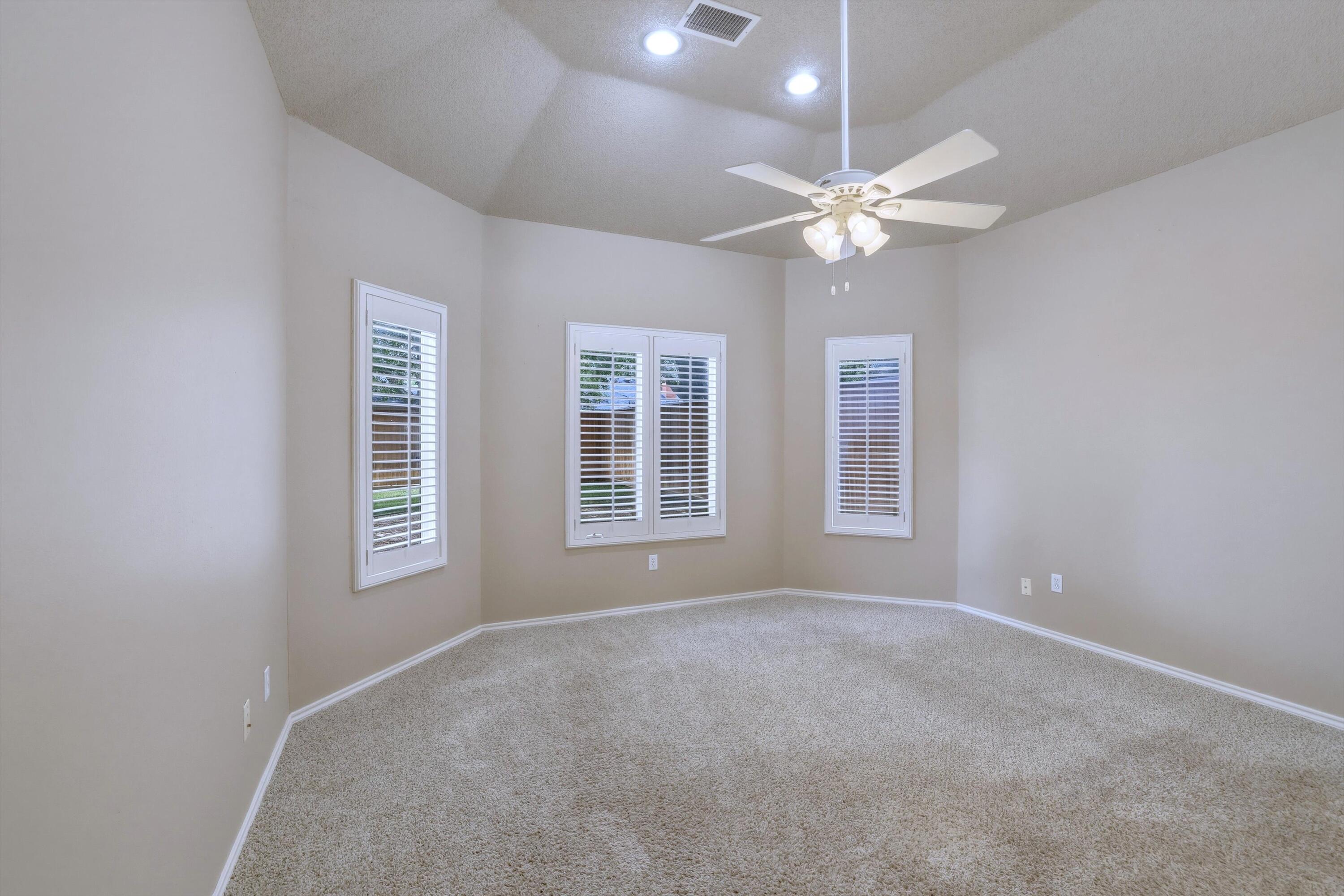5419 70th Street Lubbock, TX 79424 - Photo 10 of 28 14-5419_70th_Street_017_DxO