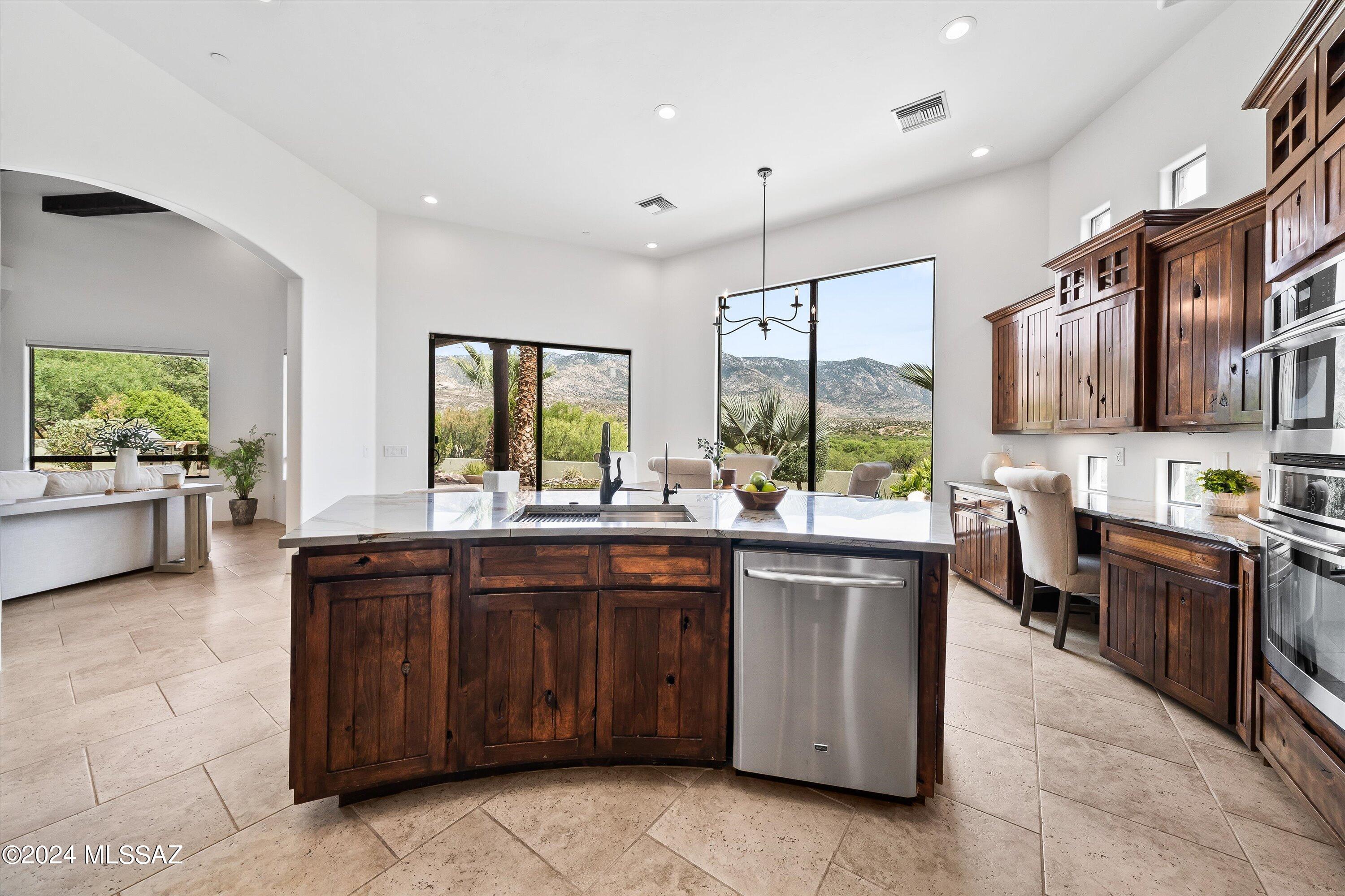 5350 East Edwin Road Tucson, AZ 85739 - Photo 9 of 46 Gallery Image 9