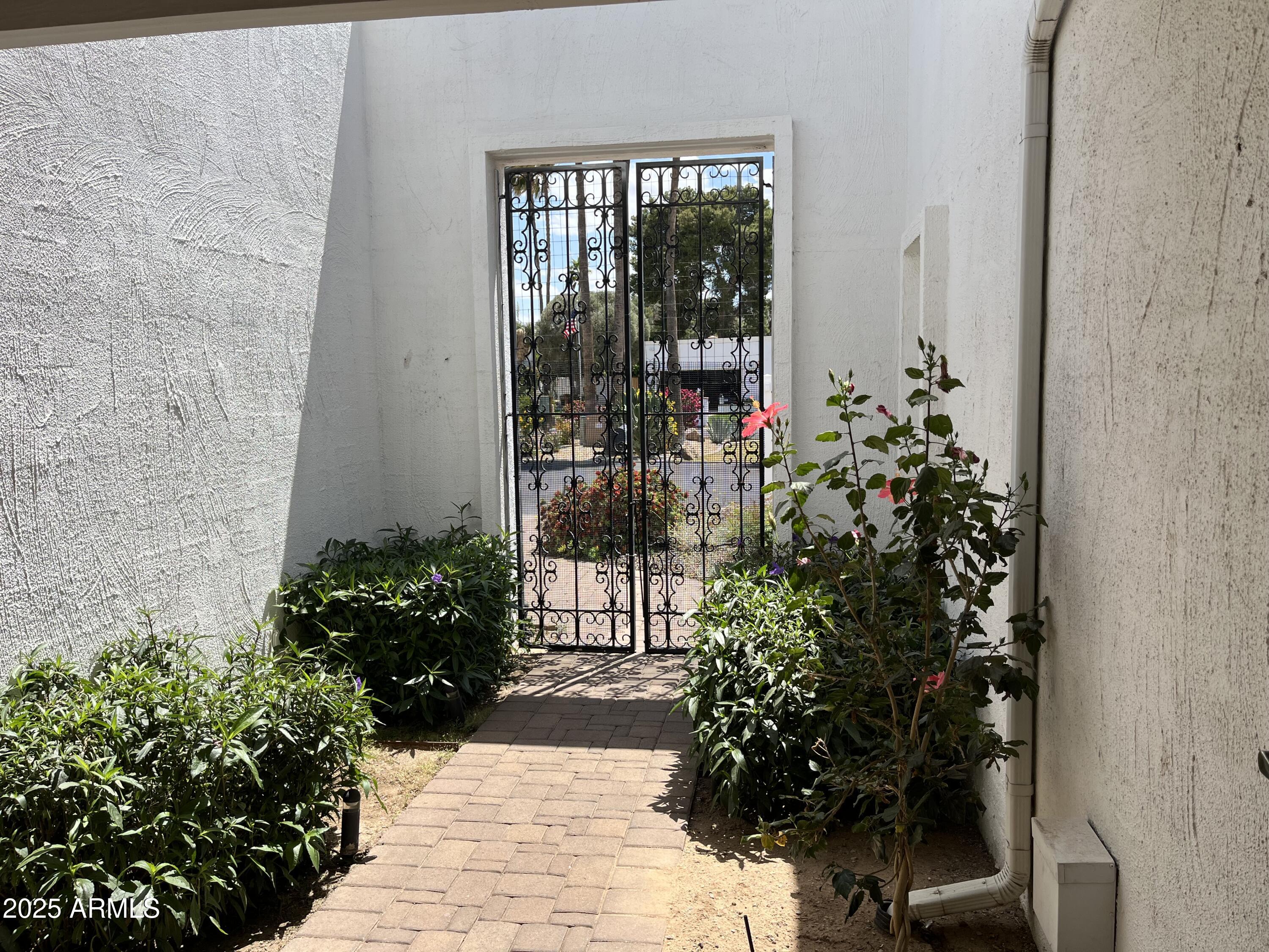 136 East Boca Raton Road Phoenix, AZ 85022 - Photo 4 of 57 IMG_4419