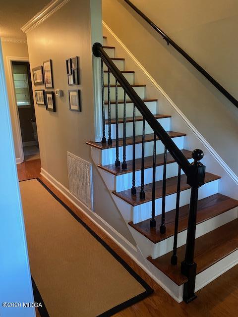 5305 Rivoli Drive Macon, GA 31210 - Photo 26 of 49 17e-5305RivoliDrStrs&Hall