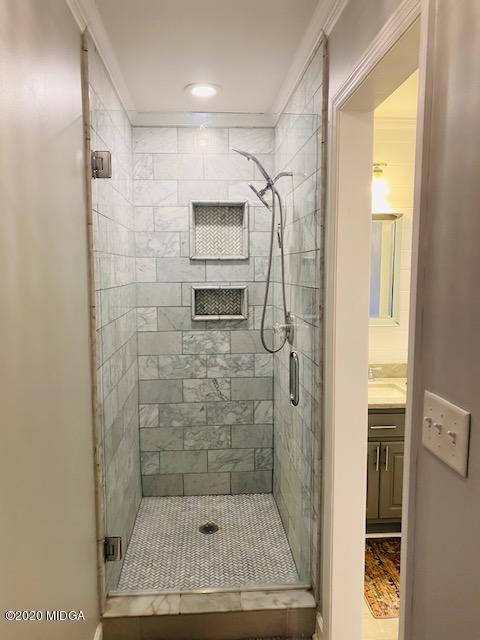 5305 Rivoli Drive Macon, GA 31210 - Photo 30 of 49 21-5305RivoliDrMstrBthShwr