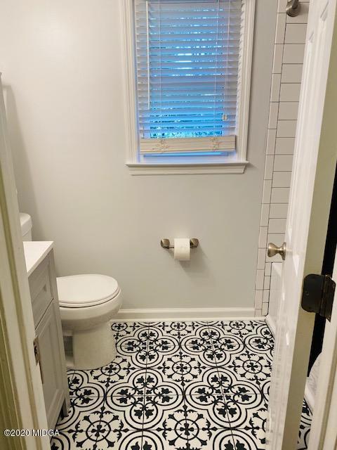 5305 Rivoli Drive Macon, GA 31210 - Photo 40 of 49 31-5305RivoliDrHallBthUp