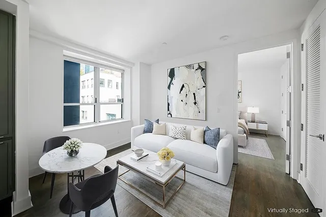 $860,000 | 416 West 52nd Street, Unit 610 | Hell's Kitchen