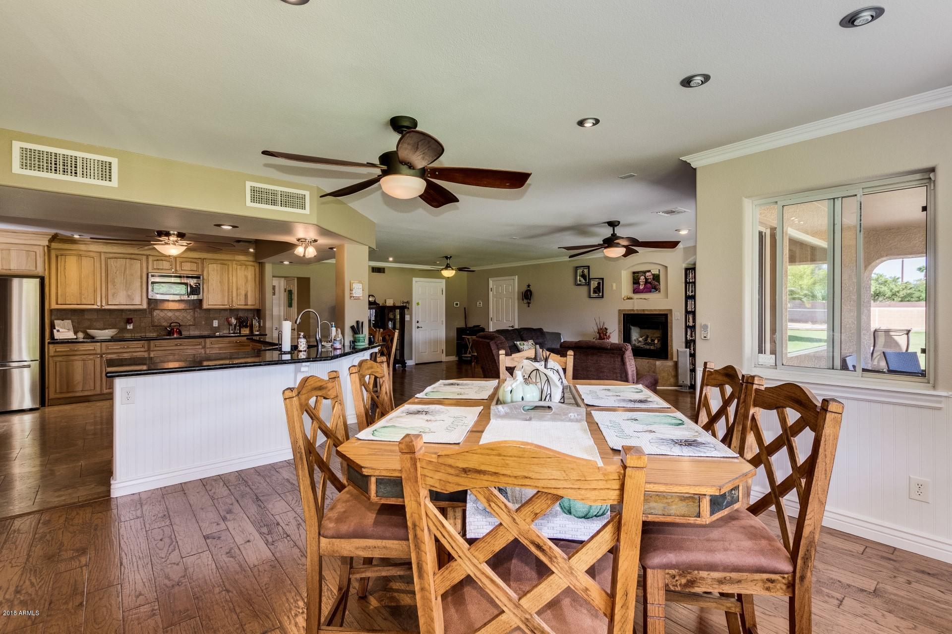 421 West Ray Road Gilbert, AZ 85233 - Photo 17 of 48 EAT-IN KITCHEN