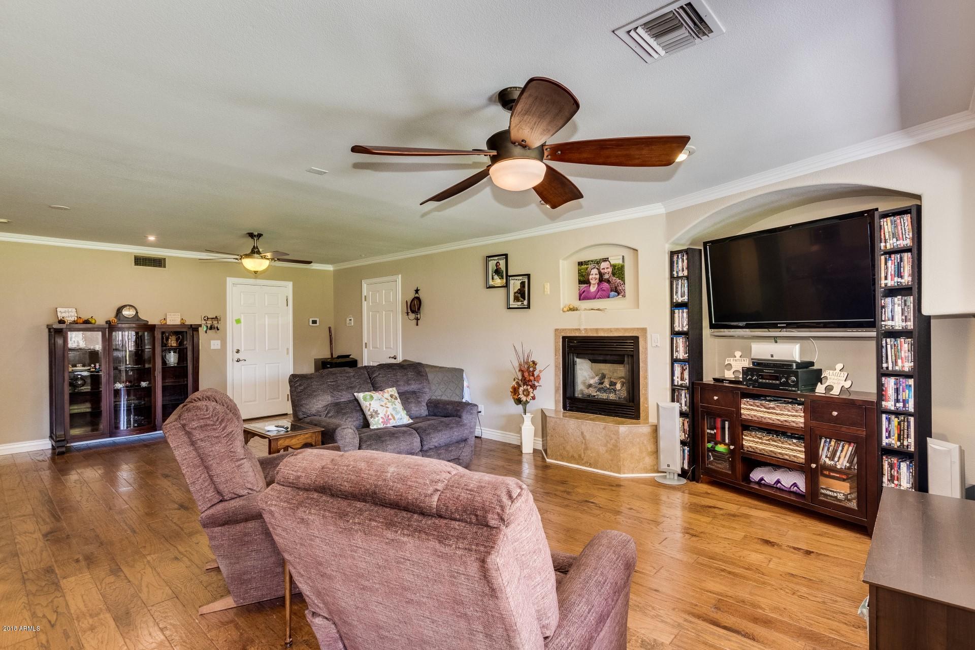 421 West Ray Road Gilbert, AZ 85233 - Photo 20 of 48 FAMILY ROOM
