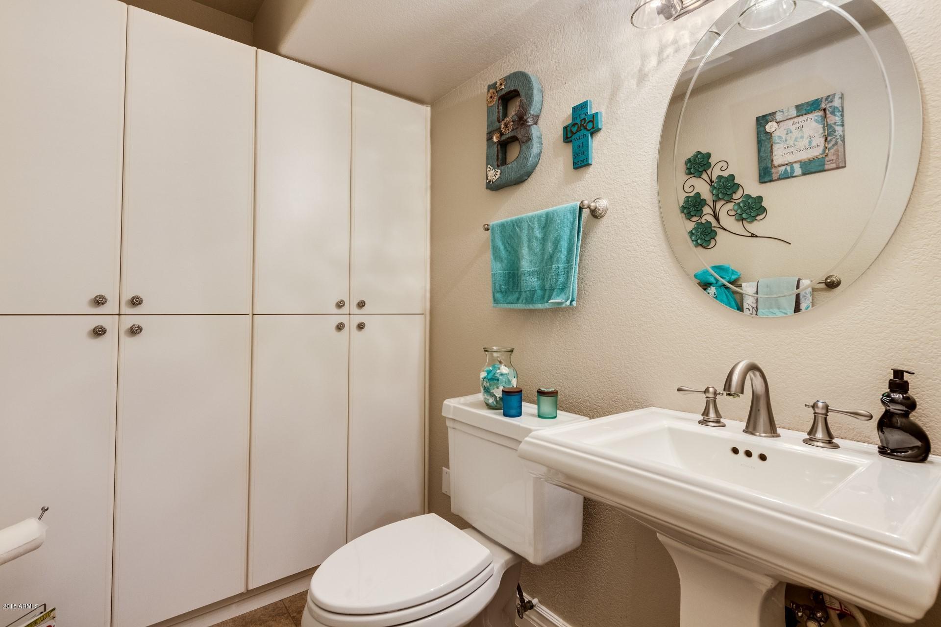 421 West Ray Road Gilbert, AZ 85233 - Photo 24 of 48 1/2 BATH MAIN LEVEL