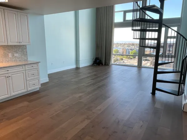 $4,500 | 311 Oak Street, Unit PH27, Oakland, CA 94607