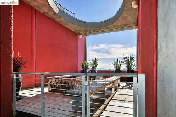 $4,500 | 311 Oak Street, Unit PH27, Oakland, CA 94607