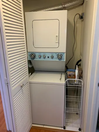 $1,800 | 4120 Tivoli Court, Unit 305, Lake Worth, FL 33467