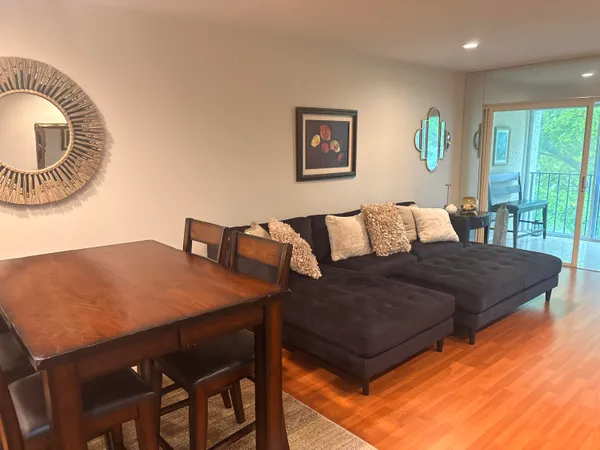 $1,800 | 4120 Tivoli Court, Unit 305, Lake Worth, FL 33467