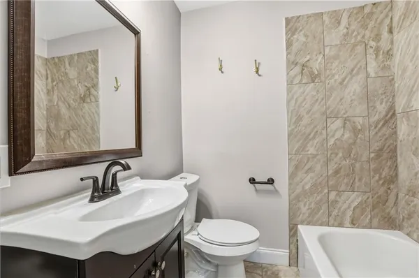 $2,375 | 2866 Belvedere Lane, Decatur, GA 30032