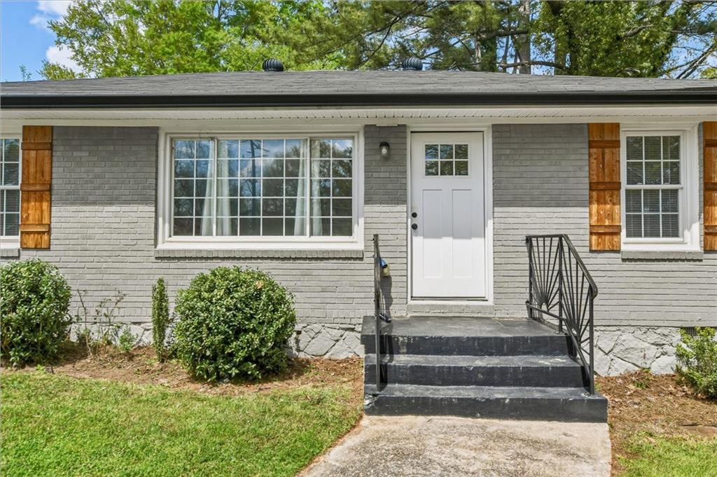 2866 Belvedere Lane Decatur, GA 30032 - Photo 2 of 26