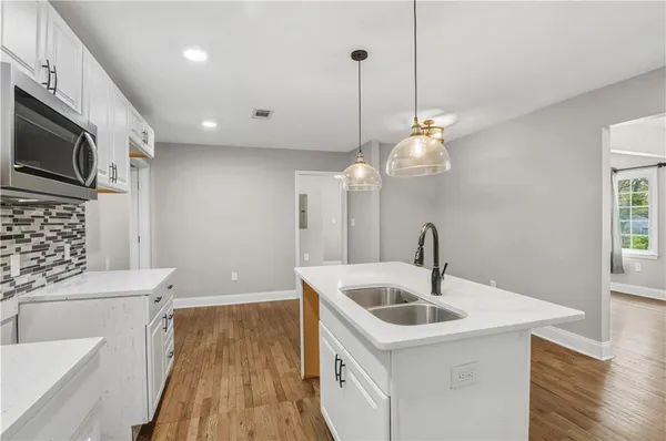 $2,375 | 2866 Belvedere Lane, Decatur, GA 30032