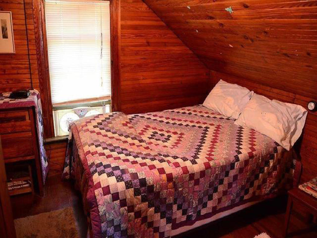 417 Azalea Lane Lane South Sidney, ME 04330 - Photo 7 of 13 7 Bedroom 1