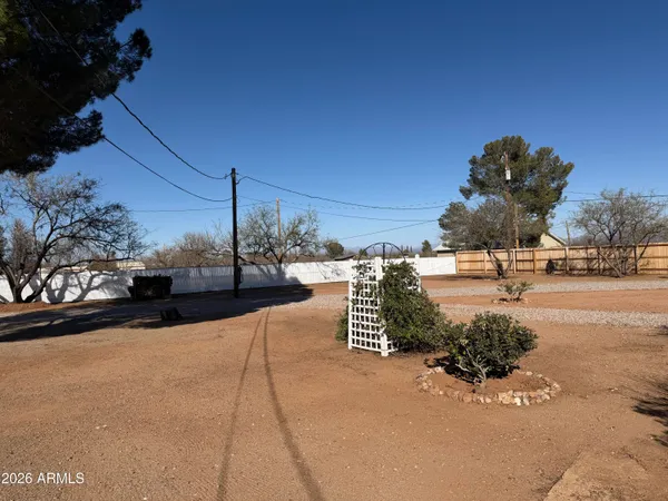 $1,800 | 5333 South Santa Claus Avenue, Sierra Vista, AZ 85650
